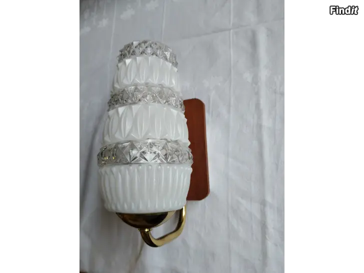 Säljes Vägglampor retro