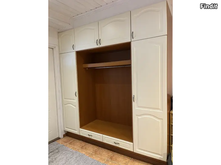 Säljes Hallinredning